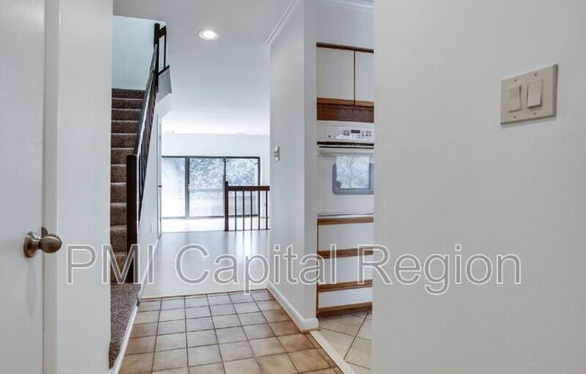 5213 KING CHARLES WAY