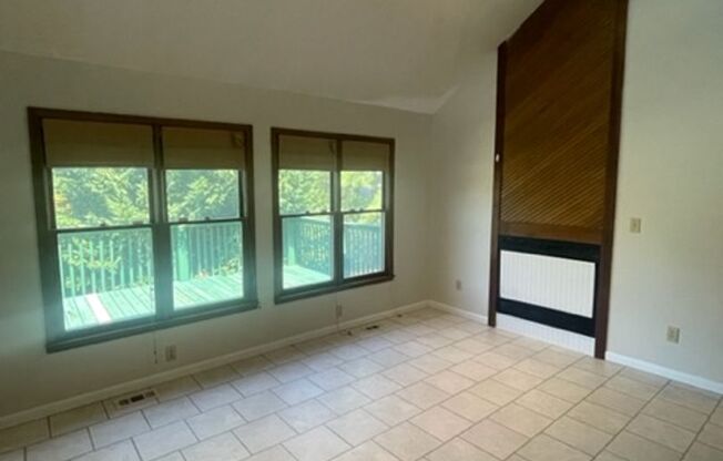 Cute Beach Style Home in Fayetteville
