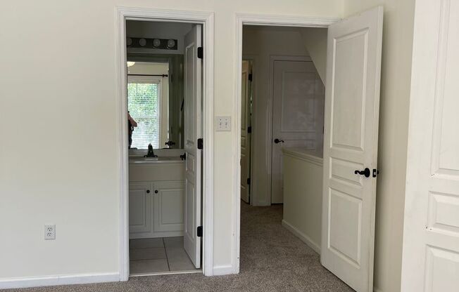 2 beds, 2.5 baths, $1,500, Unit Unit 222