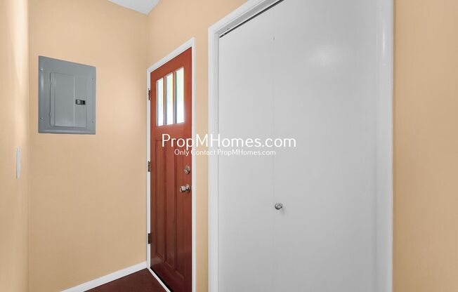 2 beds, 1 bath, $1,899