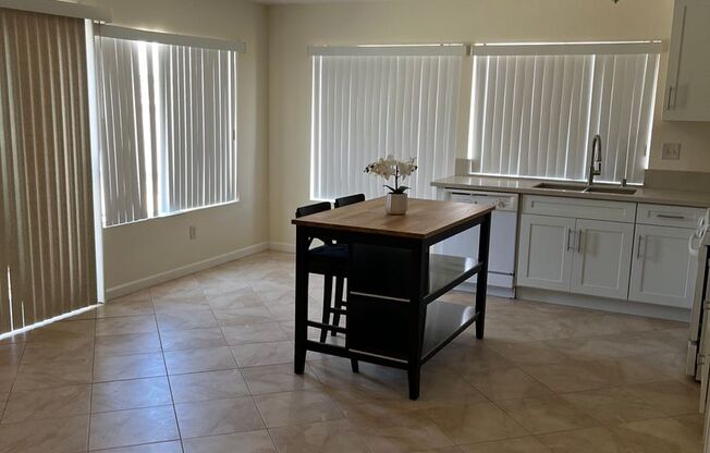 3BD 2BA House located in Mira Mesa