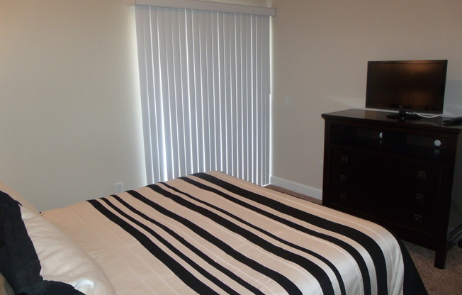 Fully Furnished Park Avenue Condo