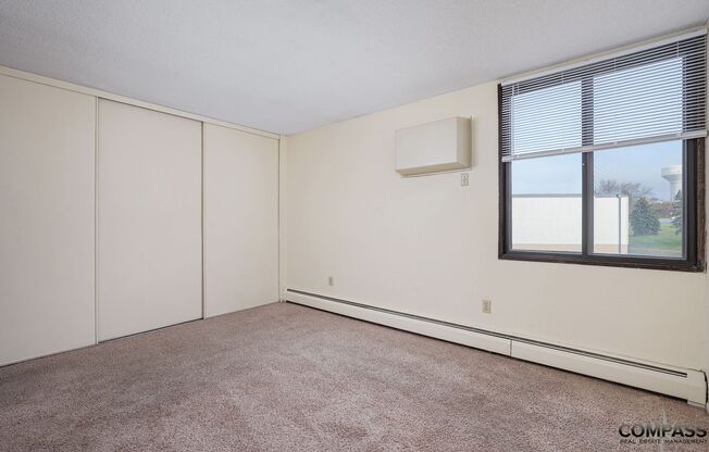 3 beds, 2 baths, 1,209 sqft, $1,295, Unit 2215-228