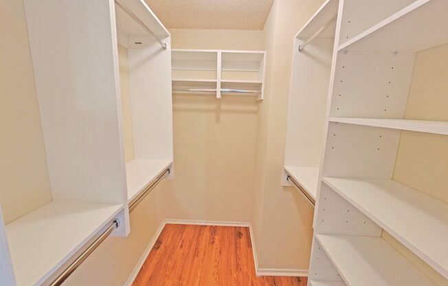 2 beds, 2 baths, 1,002 sqft, $1,731