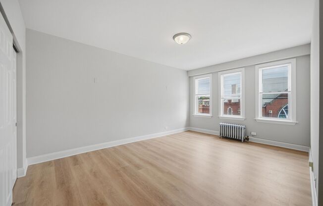 Studio, 1 bath, 343 sqft, $1,695, Unit 402