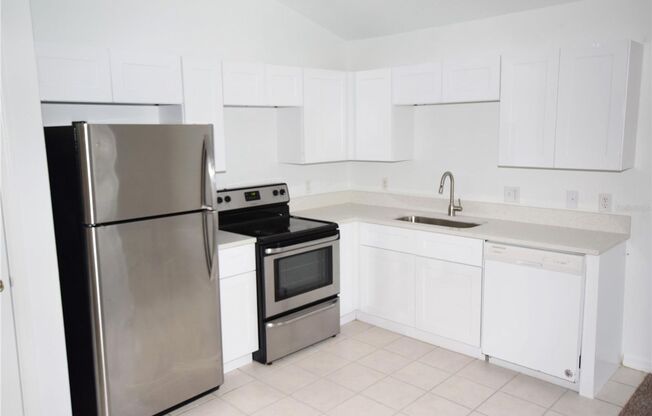 3 beds, 2 baths, $1,550, Unit Unit-1