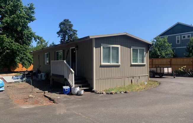 $2,000 - SHORT-TERM Lease! Three Bedrooms, Two and a Half Baths on Large Lot