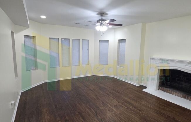 NE2 ANTR (/BTRE-2) 9318 S Loomis St