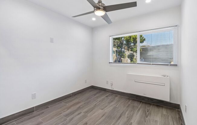 2 beds, 1 bath, 675 sqft, $2,300, Unit 18