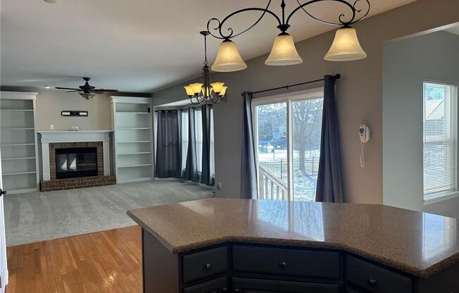 4 beds, 2.5 baths, 2,288 sqft, $2,800, Unit Madison Park 208