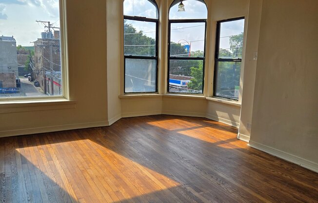 1143 N CALIFORNIA