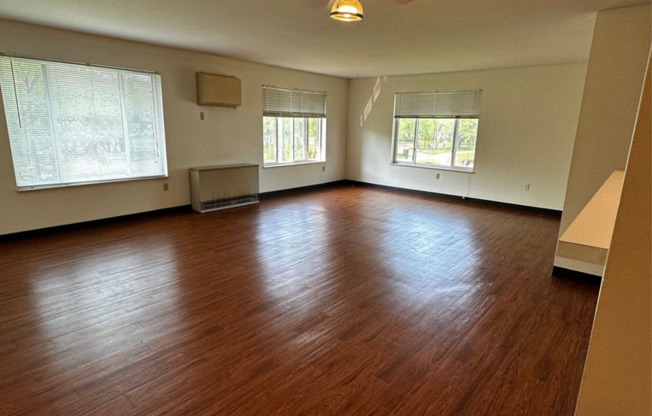 2 beds, 1 bath, 1,000 sqft, $1,050, Unit TE218X-238