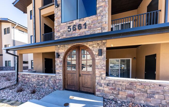 2 beds, 2 baths, 855 sqft, $1,850, Unit 5661 #304 Silverstone