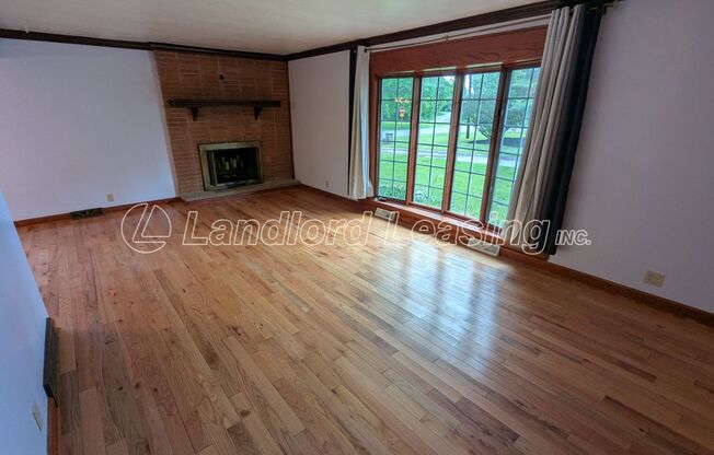 Spacious Split-Level Home in Columbia Station with 4+ Car Garage!