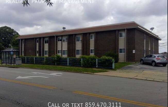 2069 Fontaine Rd