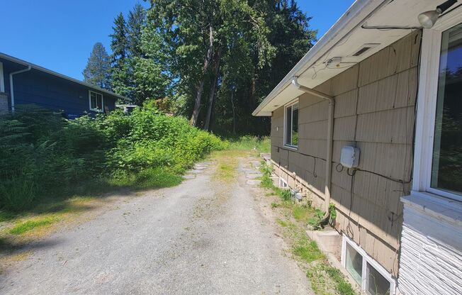 Spacious 4-Bedroom Home on Over Half an Acre in Downtown Bothell