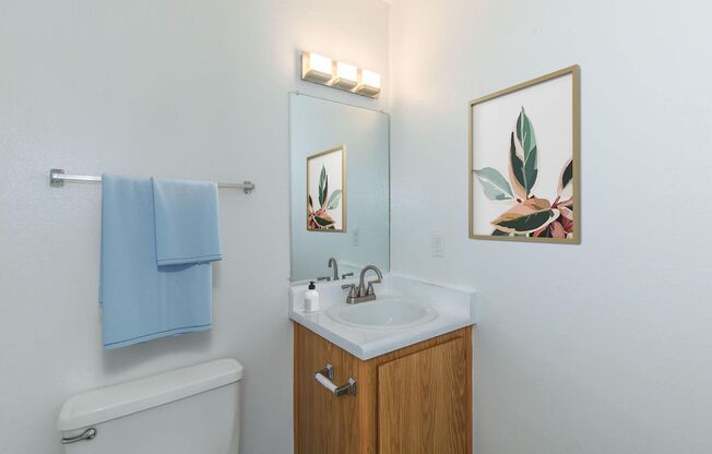 2 beds, 2 baths, 898 sqft, $1,195, Unit 2002