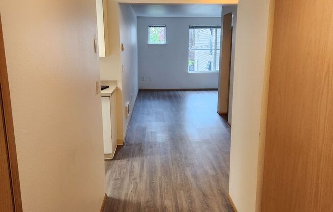 1 bed, 1 bath, 650 sqft, $1,895, Unit 305