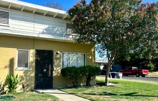 3255-3259 Mayfair Blvd