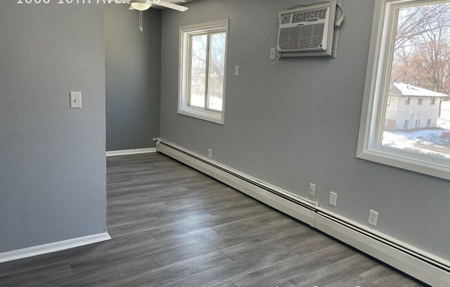 1660 10 AVE