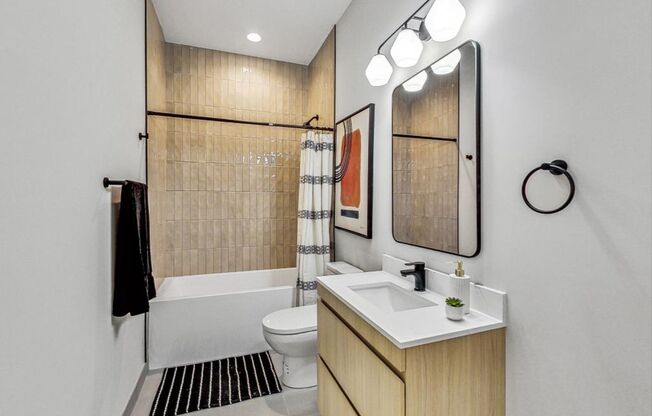 3 beds, 3 baths, 1,248 sqft, $4,600, Unit 3449-409