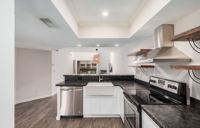 2 beds, 2 baths, $2,150