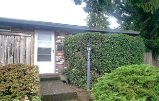 SE - 910-912 Tacoma Ave Duplex