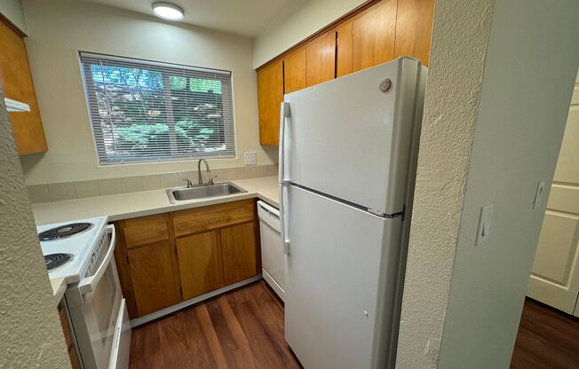 2 beds, 1 bath, 740 sqft, $1,450, Unit 103
