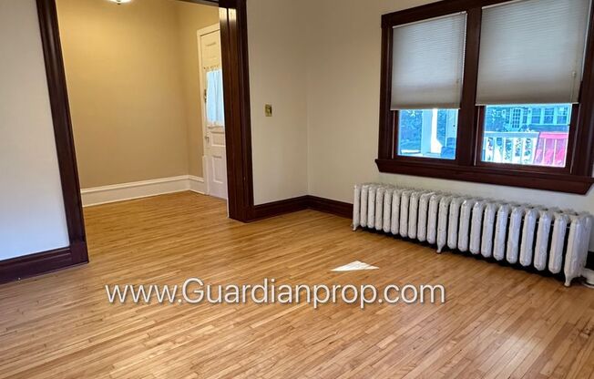 Spacious Isles/Uptown Main Level Duplex, W/D, 2 Parking Spaces, Full Office, Basement Storage