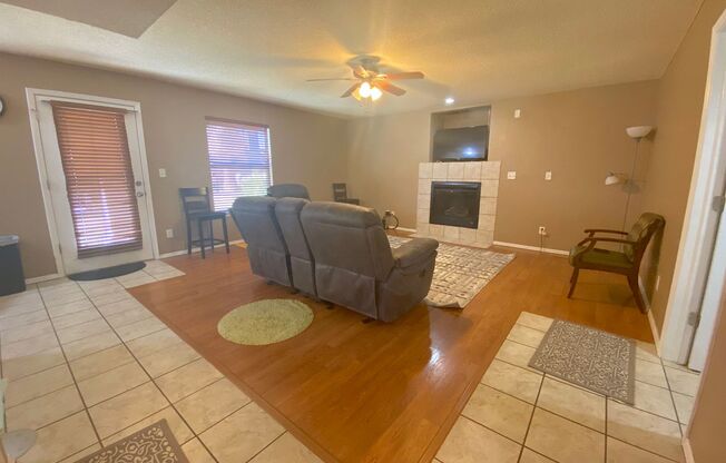 3 beds, 2.5 baths, $1,900