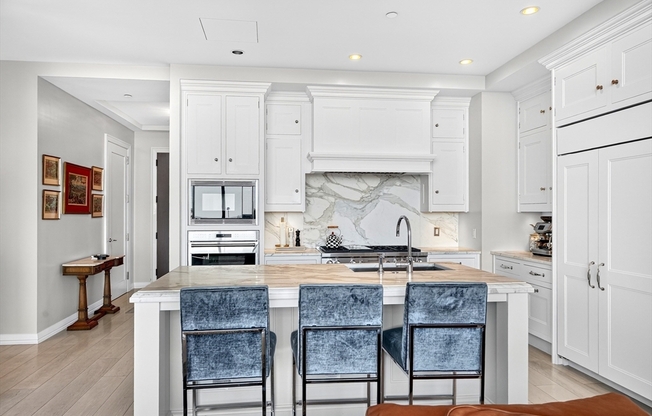 3 beds, 3.5 baths, 2,134 sqft, $20,000, Unit PH1C