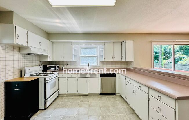 2 beds, 1.5 baths, $1,349