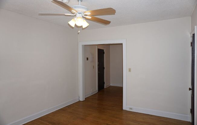11  -  1706 Stevens