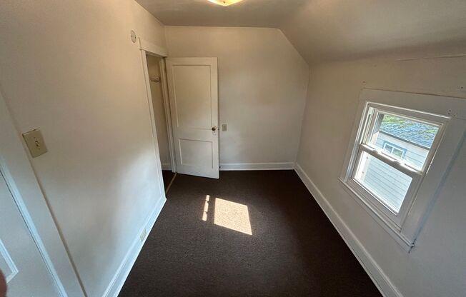 2 beds, 1 bath, $850