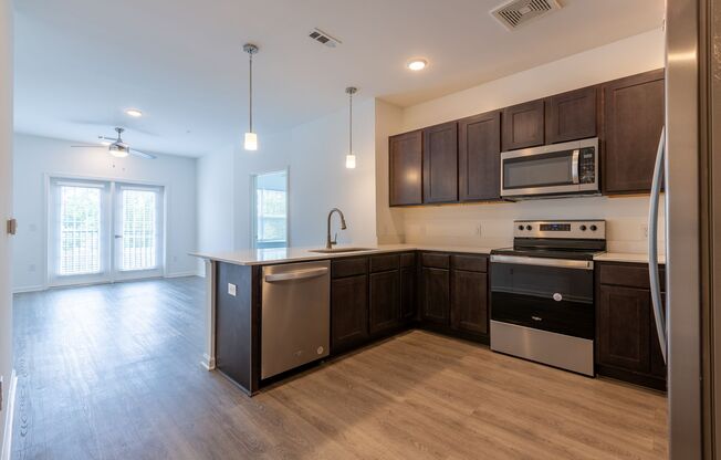 2 beds, 2 baths, 1,300 sqft, $1,545, Unit 212