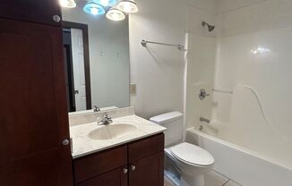 1 bed, 1 bath, $950, Unit Unit # 202