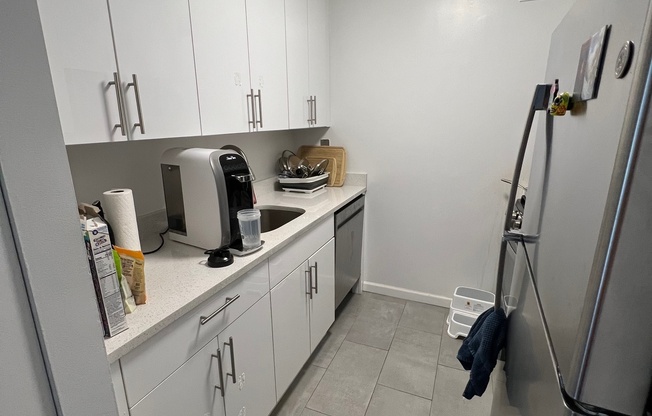 1 bed, 1 bath, $4,390, Unit 1107