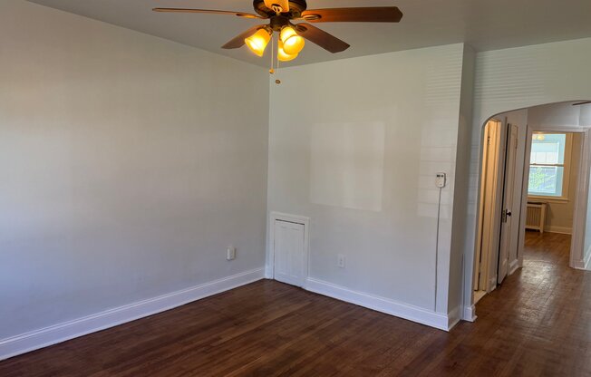 1321 BRYANT ST NE
