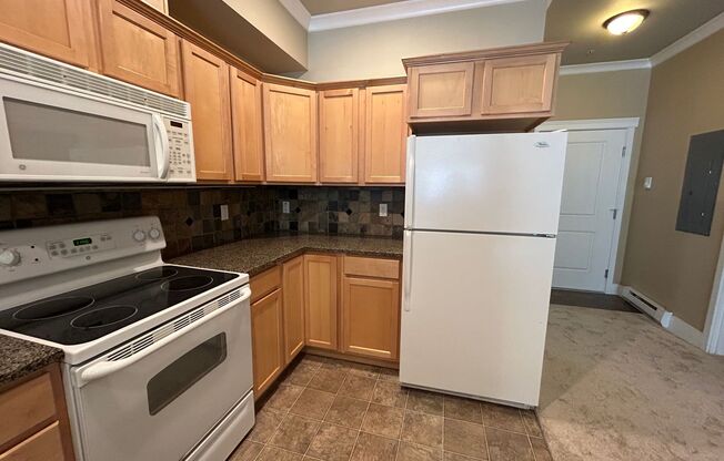 1015 Railroad Ave #411