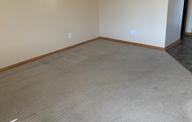 913 Riverview Avenue