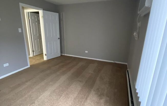 2 beds, 1 bath, 984 sqft, $1,695, Unit 155 118