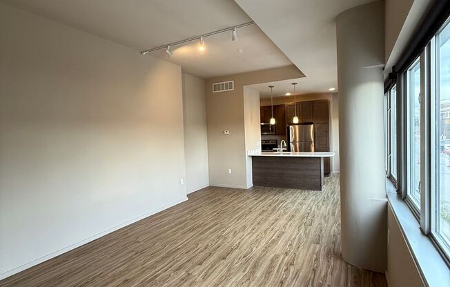 1 bed, 1 bath, 783 sqft, $1,245, Unit 408