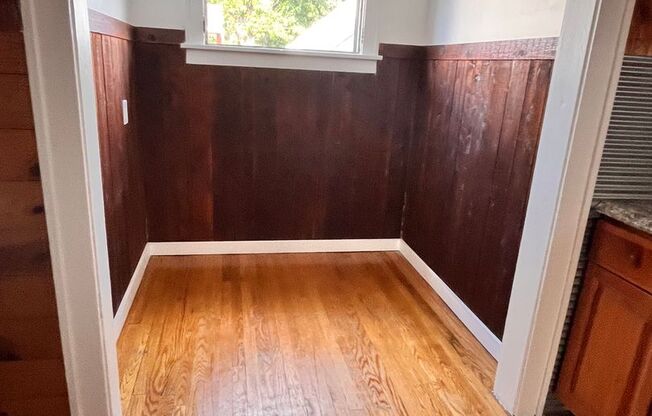 Wonderful 2 bedroom single family house!