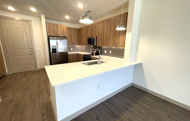510 SUNSET VIS DR