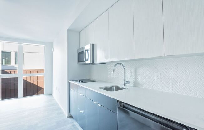 Studio, 1 bath, 381 sqft, $1,280, Unit 513