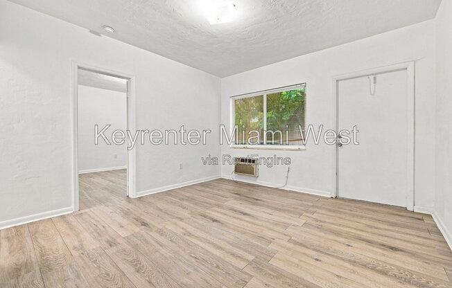 976 NORTHWEST 6 ST
