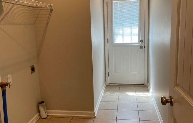 3 beds, 2 baths, $1,450