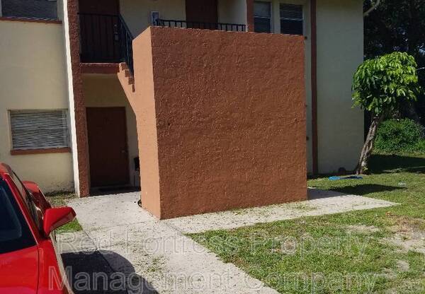 2510 CENTRAL AVE
