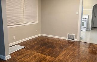 1 bed, 1 bath, 700 sqft, $750, Unit 45 S Linwood Ave