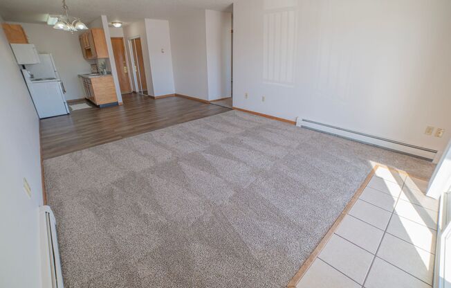 2 beds, 1 bath, 820 sqft, $795, Unit 320